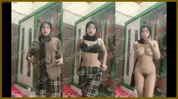 Laura Jilbab Colmek Habis Pulang Kerja Buat Follower