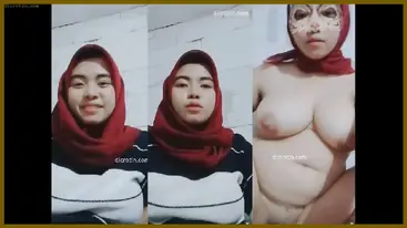 XD Jihan Jilbab Live Lock Room Bugil
